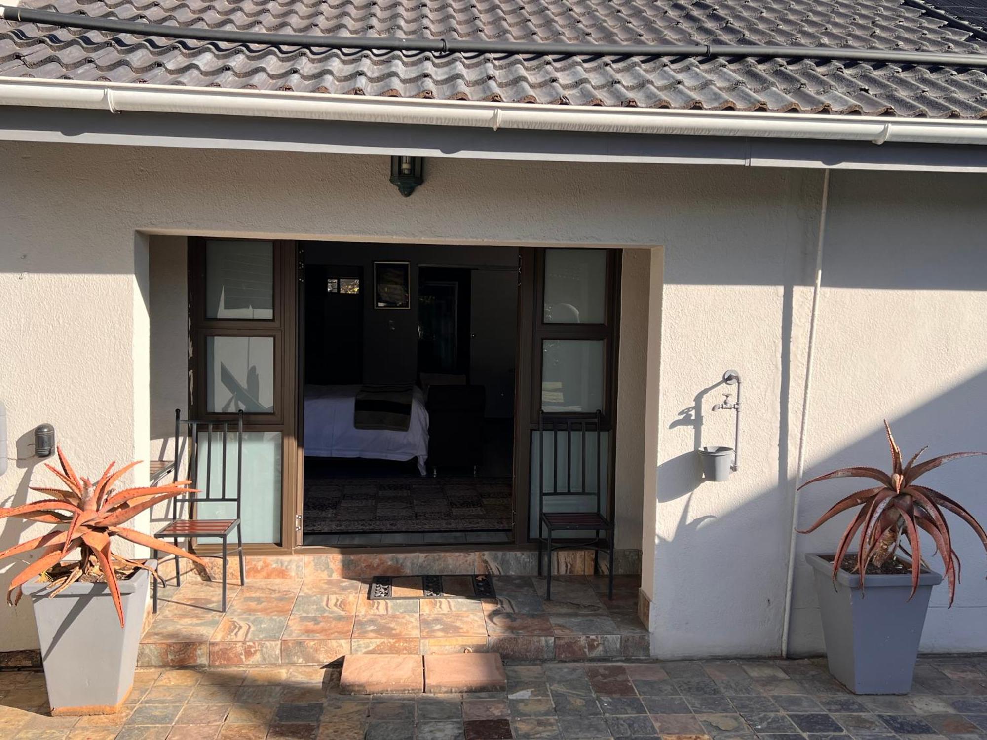 2 Op Terblanche Guesthouse Boksburg Εξωτερικό φωτογραφία