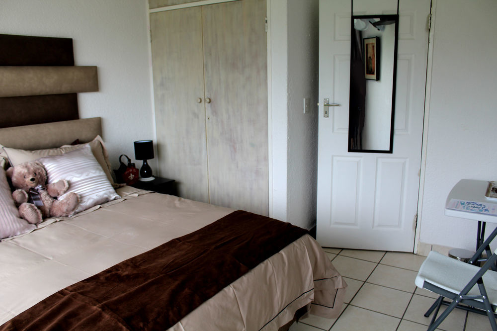 2 Op Terblanche Guesthouse Boksburg Εξωτερικό φωτογραφία