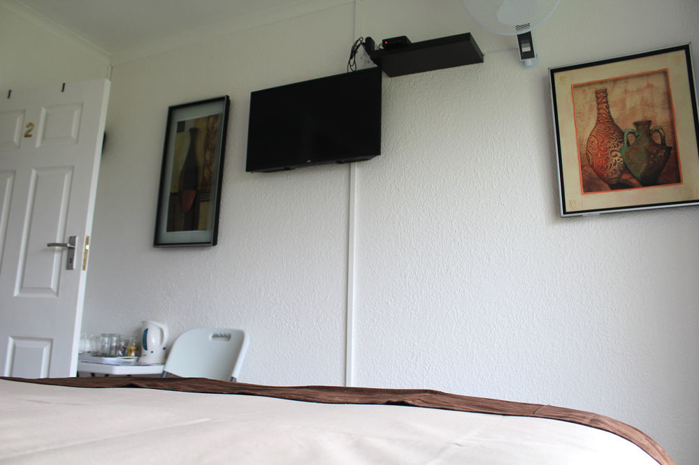 2 Op Terblanche Guesthouse Boksburg Εξωτερικό φωτογραφία